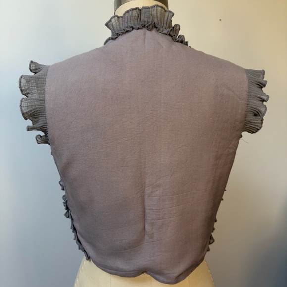Urban Outfitters- Ruffle Vest - Picture 2 of 4